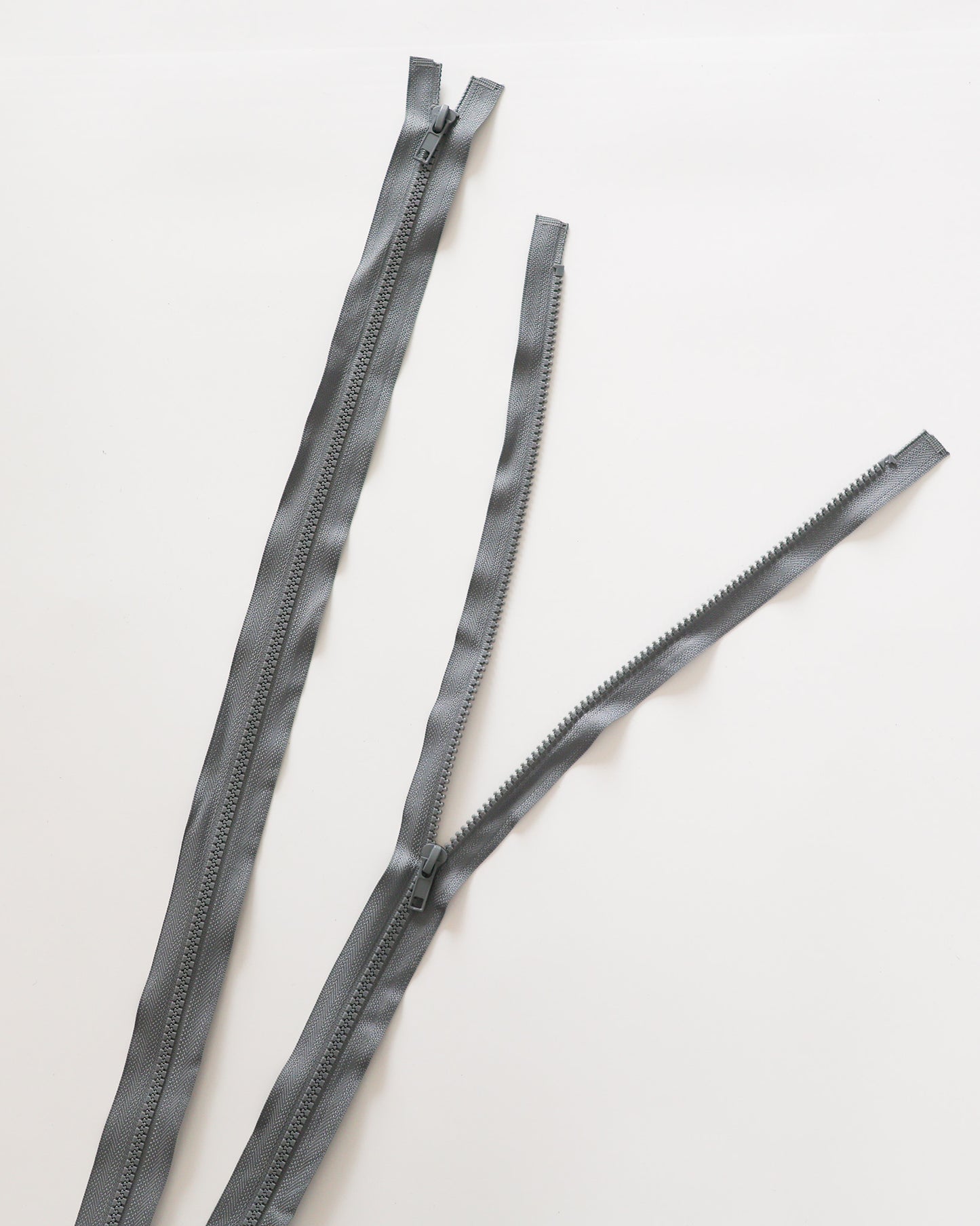 Zipper (Separating)