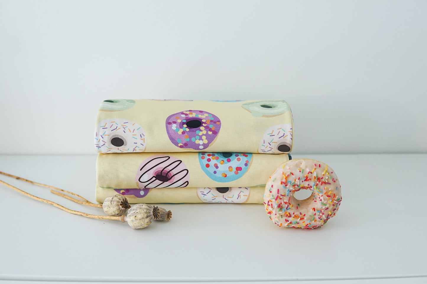 DONUTS - LIGHT YELLOW