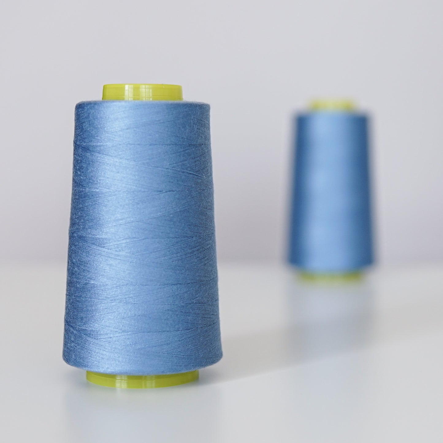 Overlocktråd - 2700m