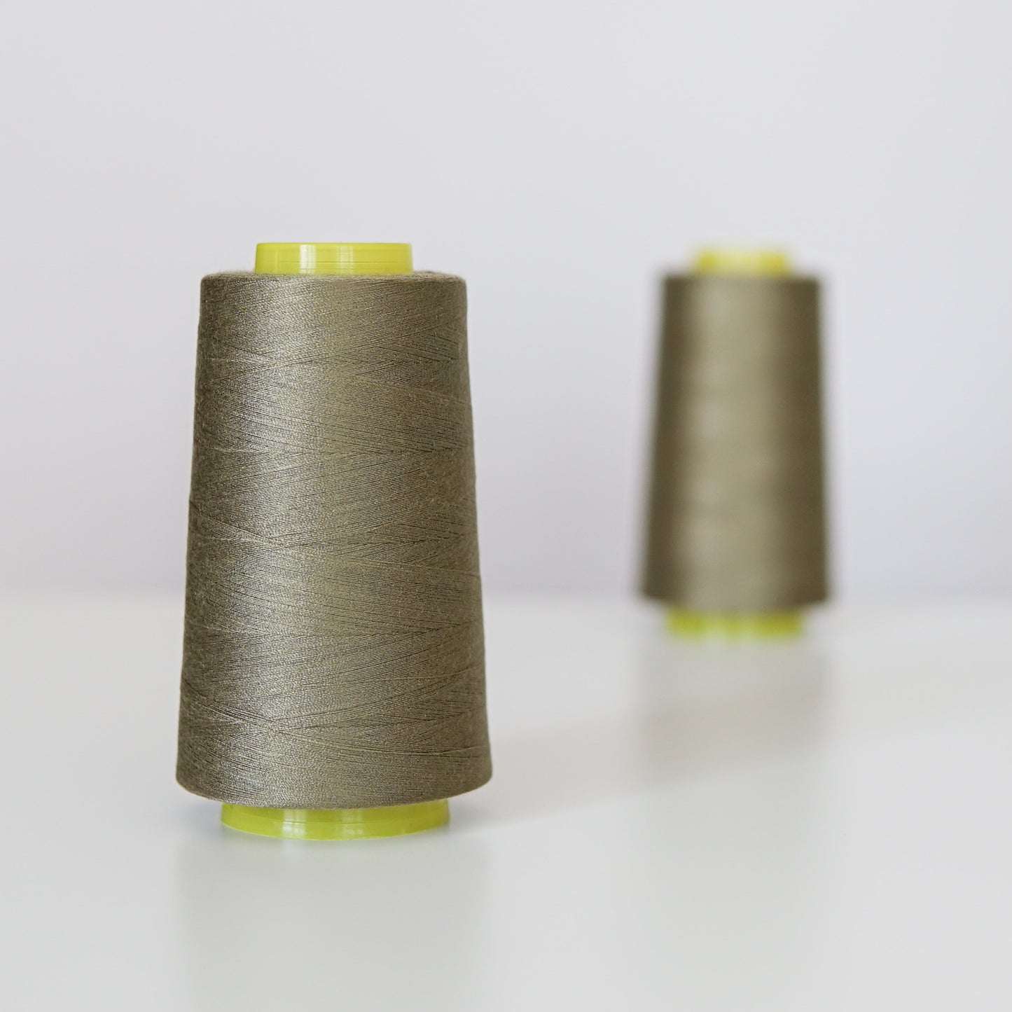 Overlocktråd - 2700m