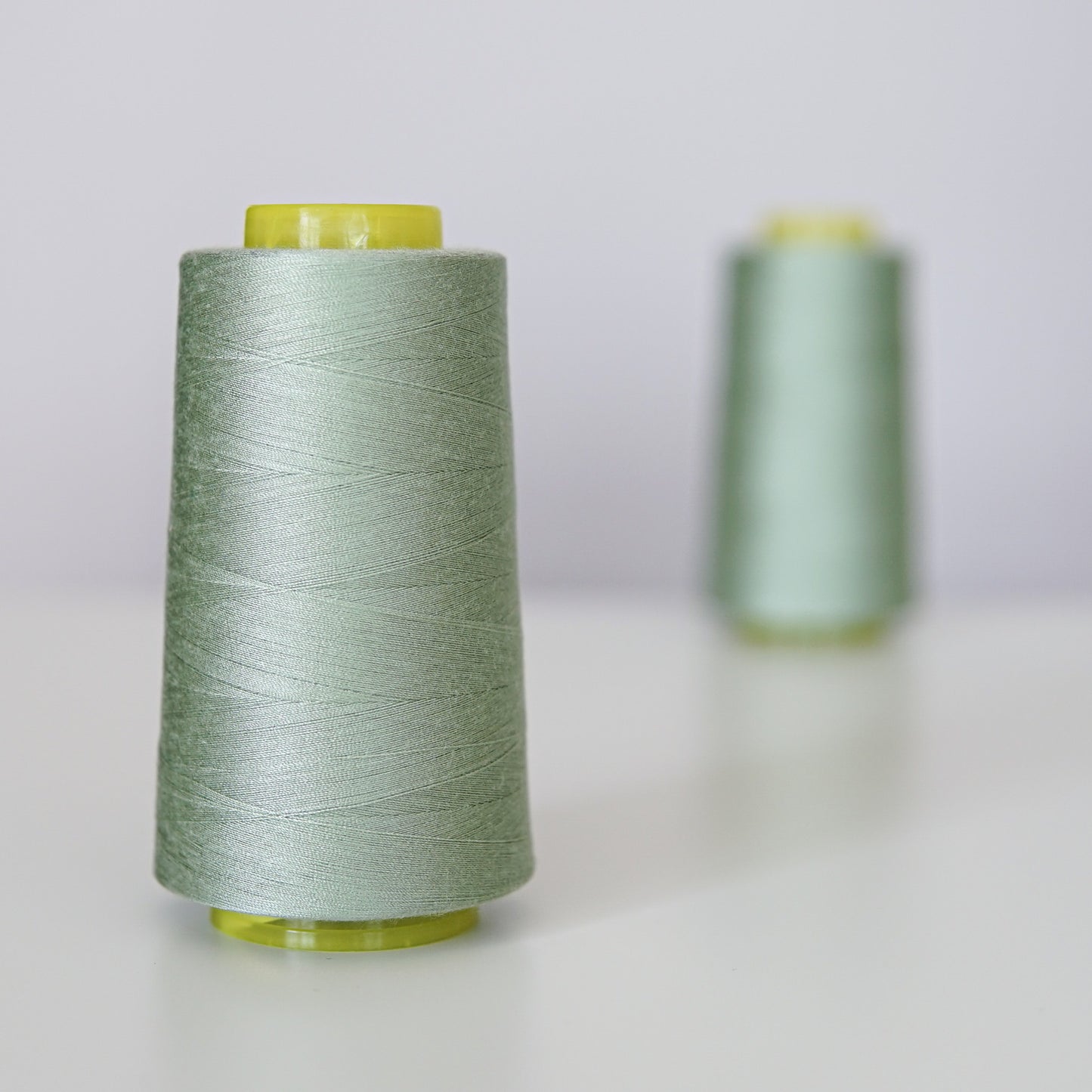 Overlocktråd - 2700m